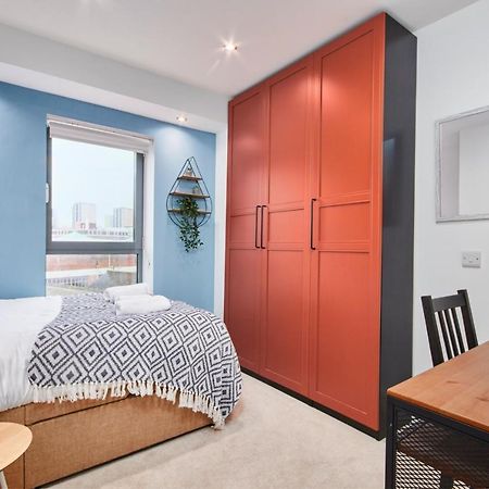 Appartamento Large Duplex Penthouse - Parking Leeds  Esterno foto