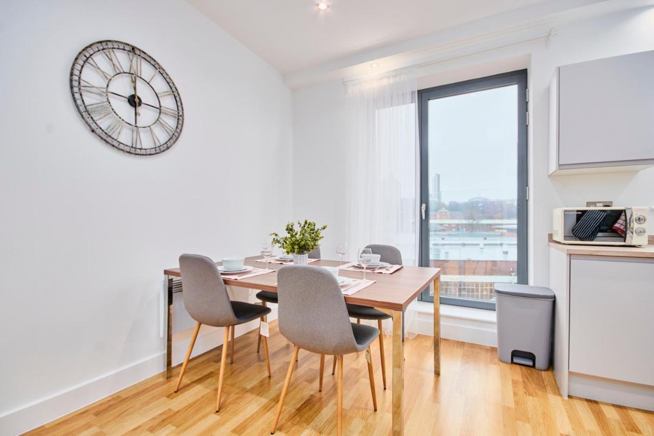 Appartamento Large Duplex Penthouse - Parking Leeds  Esterno foto