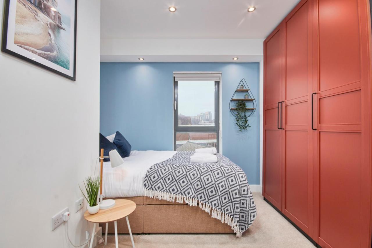 Appartamento Large Duplex Penthouse - Parking Leeds  Esterno foto